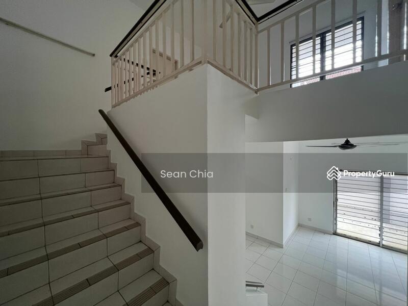 For Sale - Newly Refurbished 2sty Semi D 32x75 Freehold Aman Perdana Klang